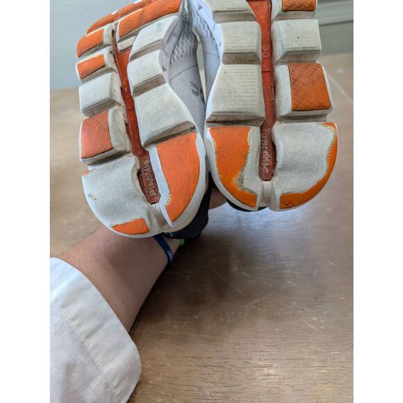 On Running Cloudflyer Sneakers men's 8.5 gray orange running‎ comfort - Picture 12 of 12